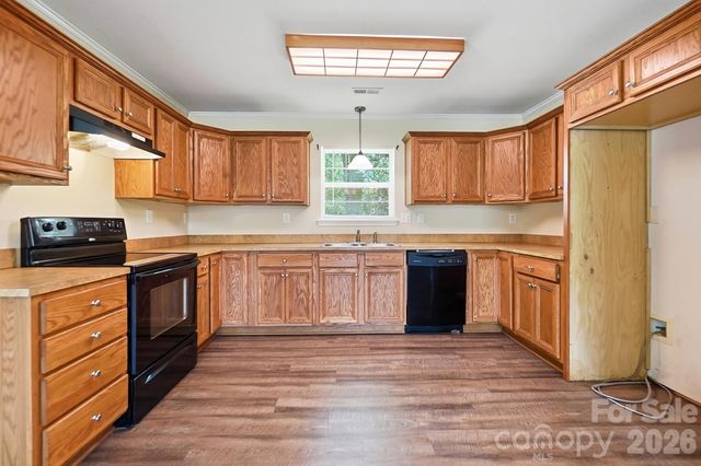 247 Troutman Avenue, Mooresville, NC 28115