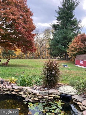 2 BLACKSMITH LN, Media, PA 19063