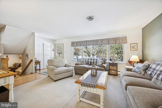 2 BLACKSMITH LN, Media, PA 19063