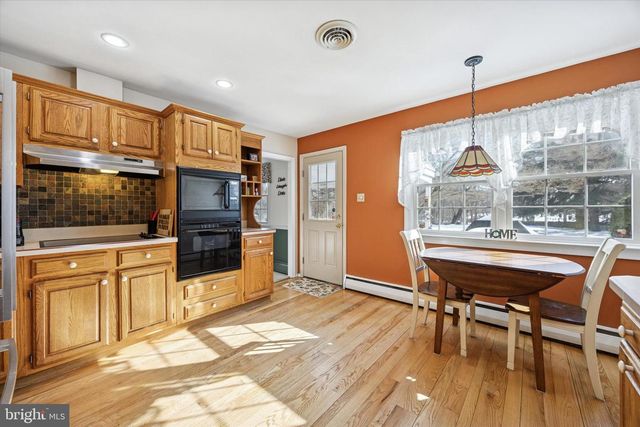 2 BLACKSMITH LN, Media, PA 19063