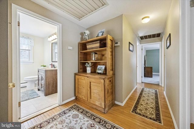 2 BLACKSMITH LN, Media, PA 19063