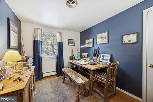 2 BLACKSMITH LN, Media, PA 19063