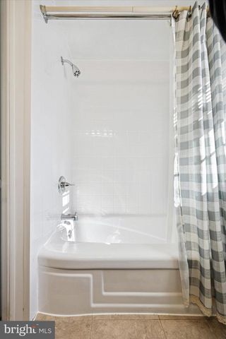 2 BLACKSMITH LN, Media, PA 19063