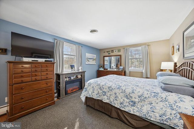 2 BLACKSMITH LN, Media, PA 19063