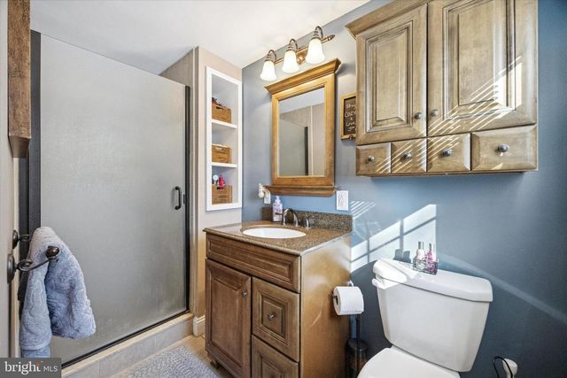 2 BLACKSMITH LN, Media, PA 19063