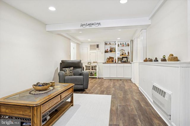 2 BLACKSMITH LN, Media, PA 19063