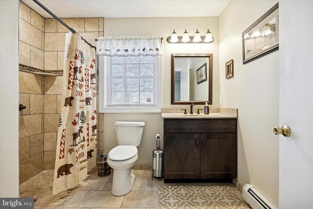 2 BLACKSMITH LN, Media, PA 19063