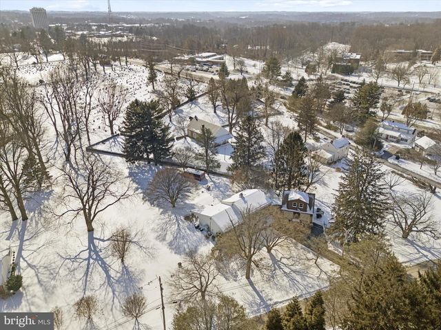 2 BLACKSMITH LN, Media, PA 19063