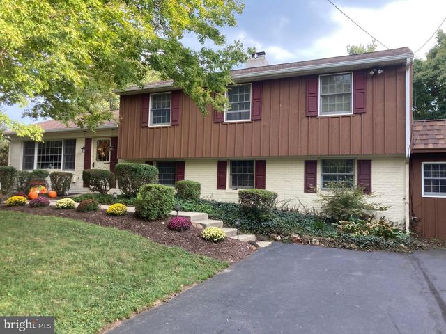 2 BLACKSMITH LN, Media, PA 19063