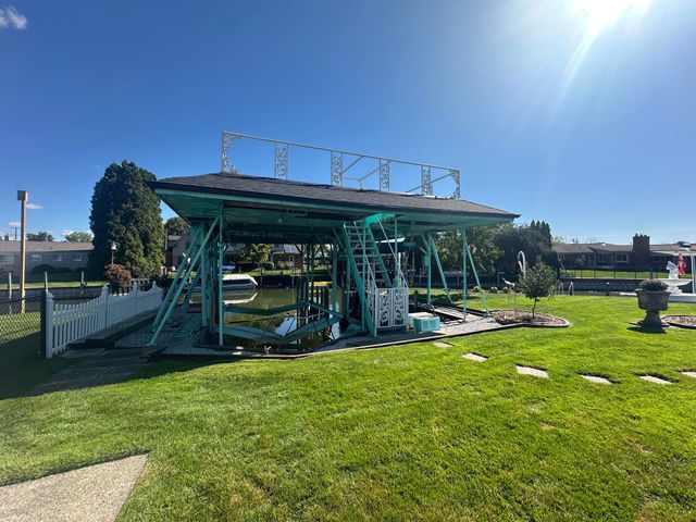 38176 Villa Mar Street, Harrison Twp, MI 48045