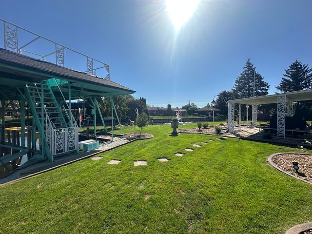 38176 Villa Mar Street, Harrison Twp, MI 48045