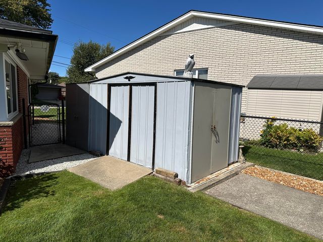 38176 Villa Mar Street, Harrison Twp, MI 48045