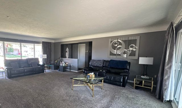 38176 Villa Mar Street, Harrison Twp, MI 48045