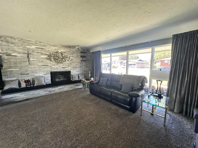 38176 Villa Mar Street, Harrison Twp, MI 48045