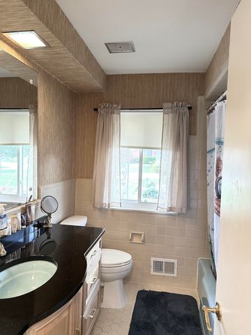 38176 Villa Mar Street, Harrison Twp, MI 48045