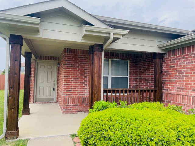 614 Rockbrook Drive, Forney, TX 75126