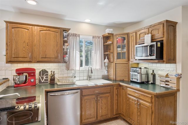 23346 Demley Drive, Clinton Charter Township, MI 48035