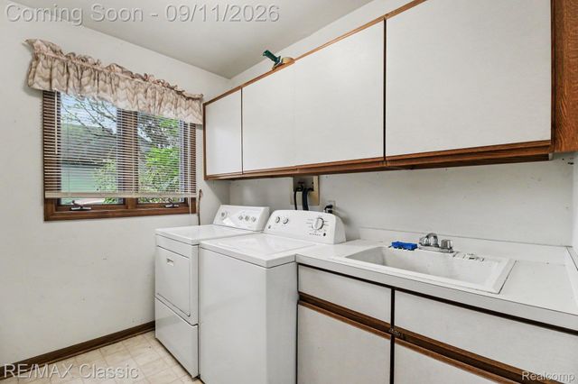 8651 Brazos Court, White Lake Charter Township, MI 48386
