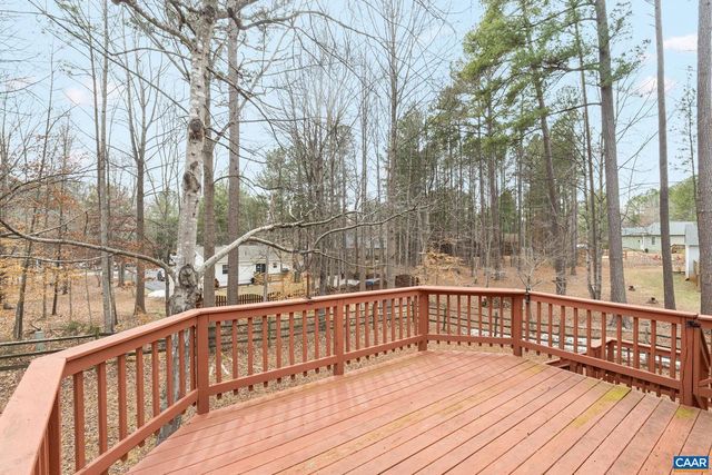 7 ENGLEWOOD DR, Palmyra, VA 22963