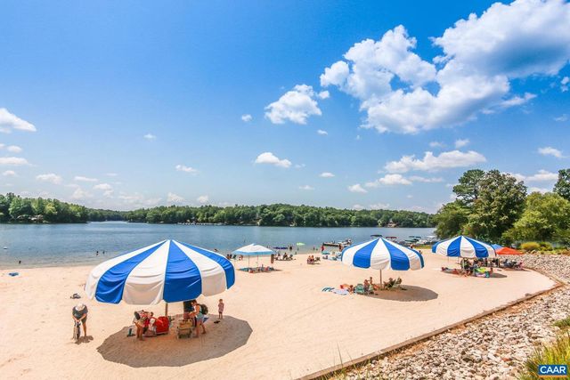 7 ENGLEWOOD DR, Palmyra, VA 22963