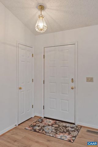 7 ENGLEWOOD DR, Palmyra, VA 22963