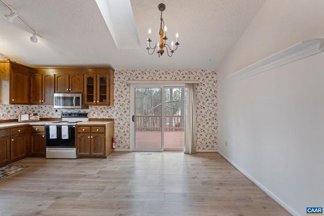 7 ENGLEWOOD DR, Palmyra, VA 22963