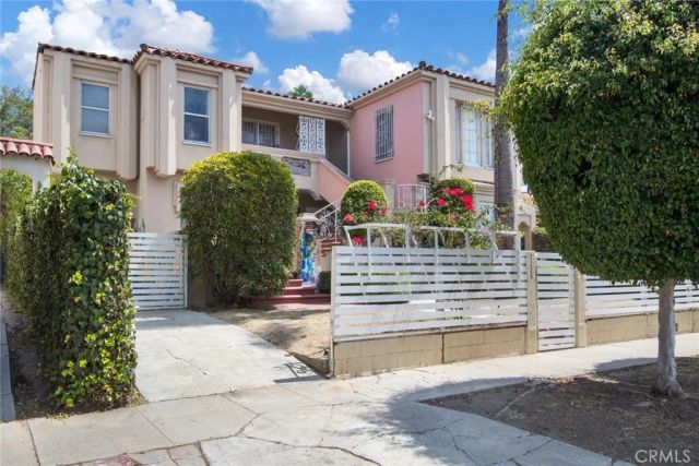 1222 S Cloverdale, Los Angeles, CA 90019