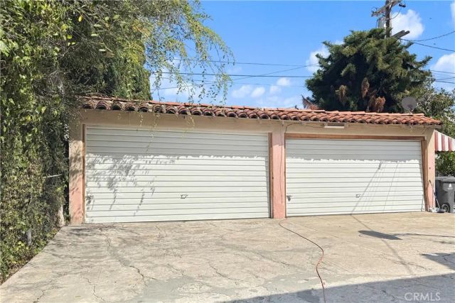 1222 S Cloverdale, Los Angeles, CA 90019