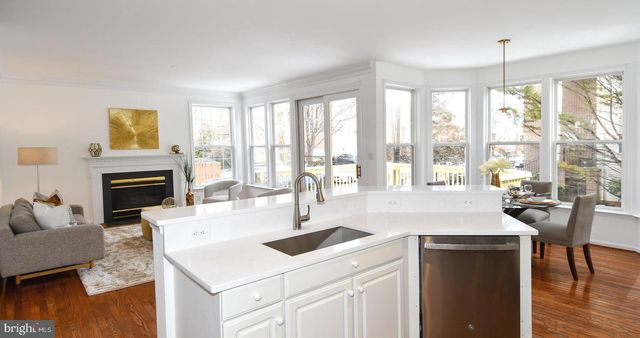 20630 MUDDY HARBOUR SQ, Sterling, VA 20165