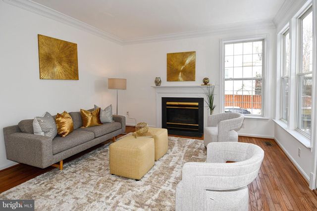 20630 MUDDY HARBOUR SQ, Sterling, VA 20165