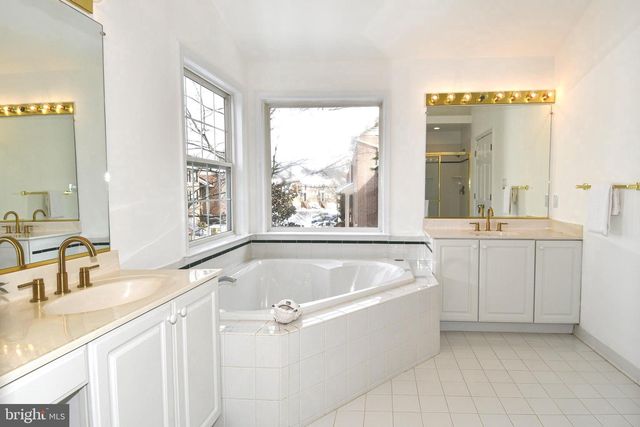 20630 MUDDY HARBOUR SQ, Sterling, VA 20165