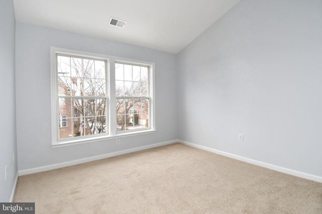 20630 MUDDY HARBOUR SQ, Sterling, VA 20165