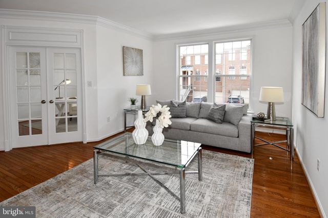 20630 MUDDY HARBOUR SQ, Sterling, VA 20165