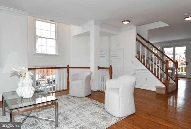 20630 MUDDY HARBOUR SQ, Sterling, VA 20165