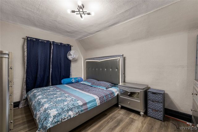 76 Erb Street, Buffalo, NY 14215