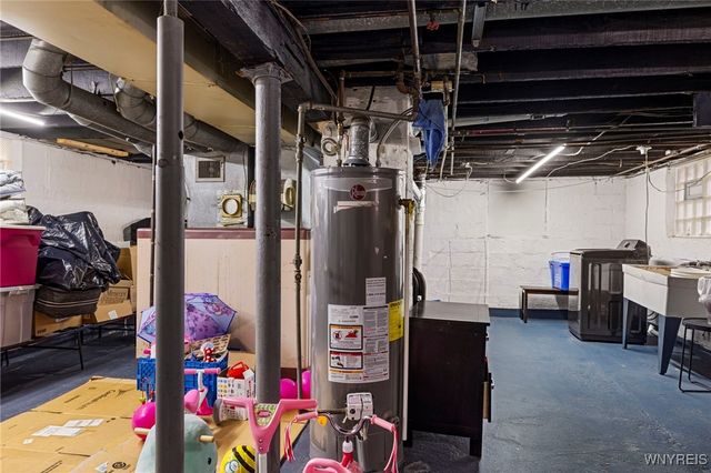 76 Erb Street, Buffalo, NY 14215