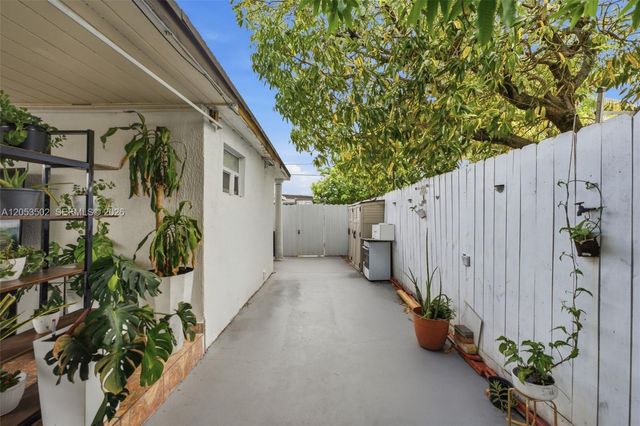 419 SE 3rd Street, Hialeah, FL 33010