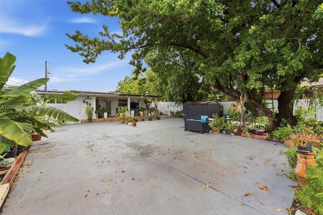 419 SE 3rd Street, Hialeah, FL 33010