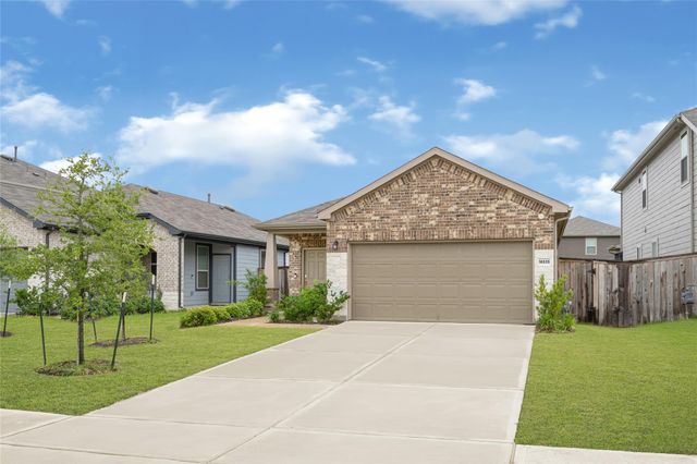 16535 Pine Arrow Drive, Conroe, TX 77302