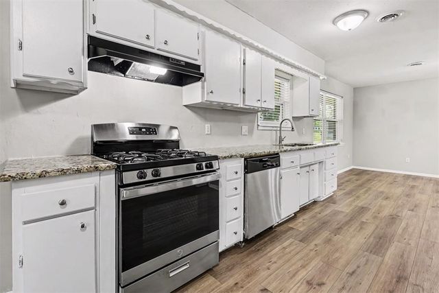 3320 Meadowbrook Drive, Oklahoma City, OK 73110
