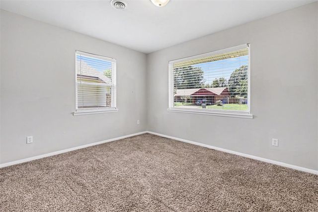 3320 Meadowbrook Drive, Oklahoma City, OK 73110