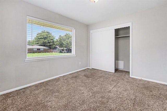 3320 Meadowbrook Drive, Oklahoma City, OK 73110