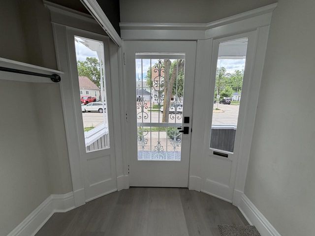 1438 Grange AVENUE, Racine, WI 53405