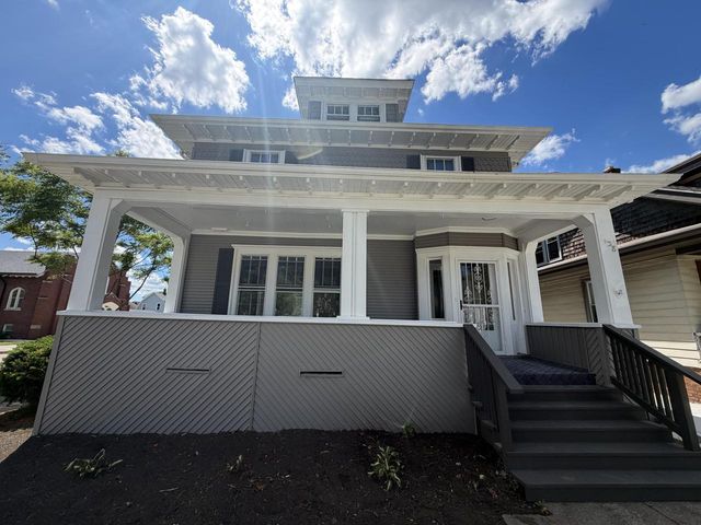 1438 Grange AVENUE, Racine, WI 53405