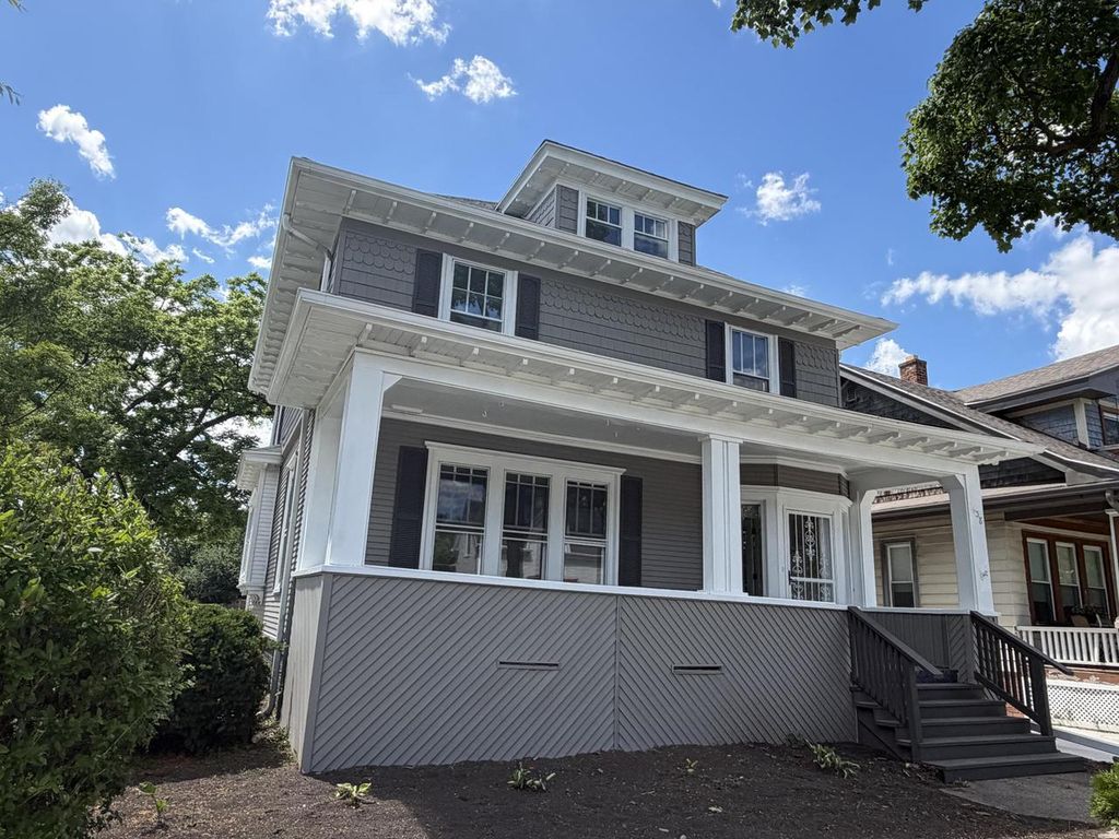 1438 Grange AVENUE, Racine, WI 53405