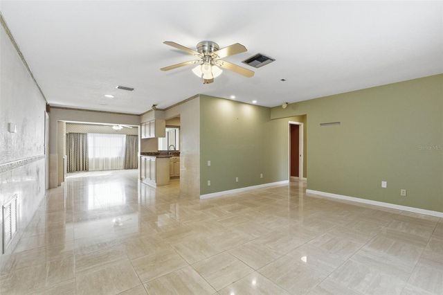8408 ANNWOOD ROAD 8408, Seminole, FL 33777