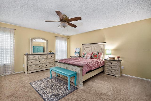 1777 STRATHMORE CIRCLE, Mount Dora, FL 32757