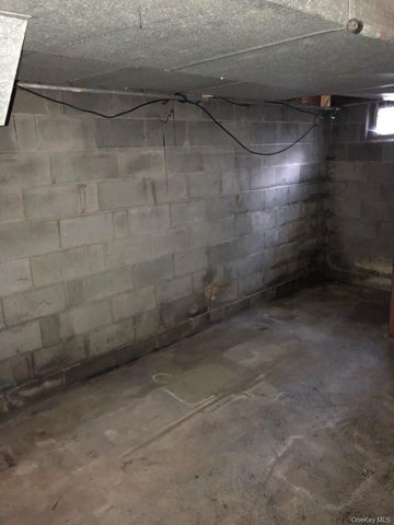 18 Joyce Drive, Riverhead, NY 11901