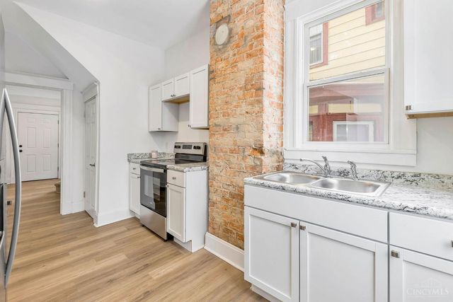 3136 Harvard Avenue, Cincinnati, OH 45207