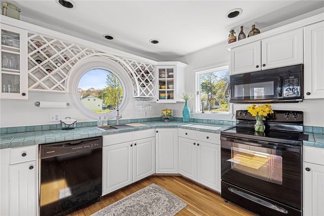011 First Street, Portsmouth, RI 02872
